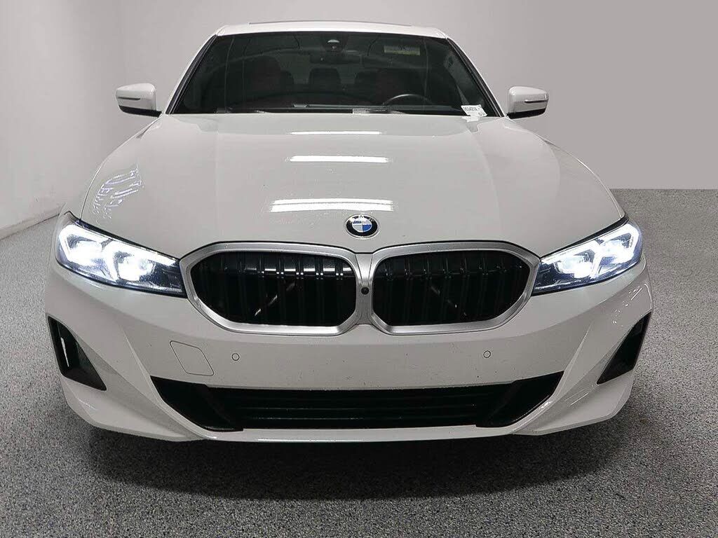 2023 BMW 330i