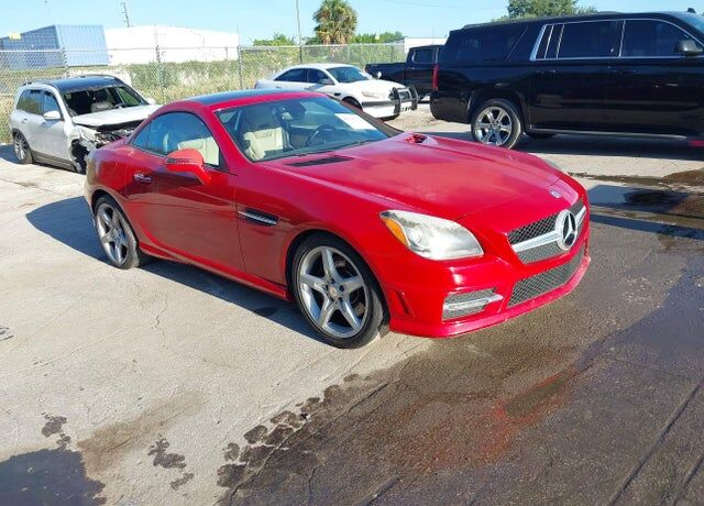 2013 MERCEDES-BENZ SLK-Class