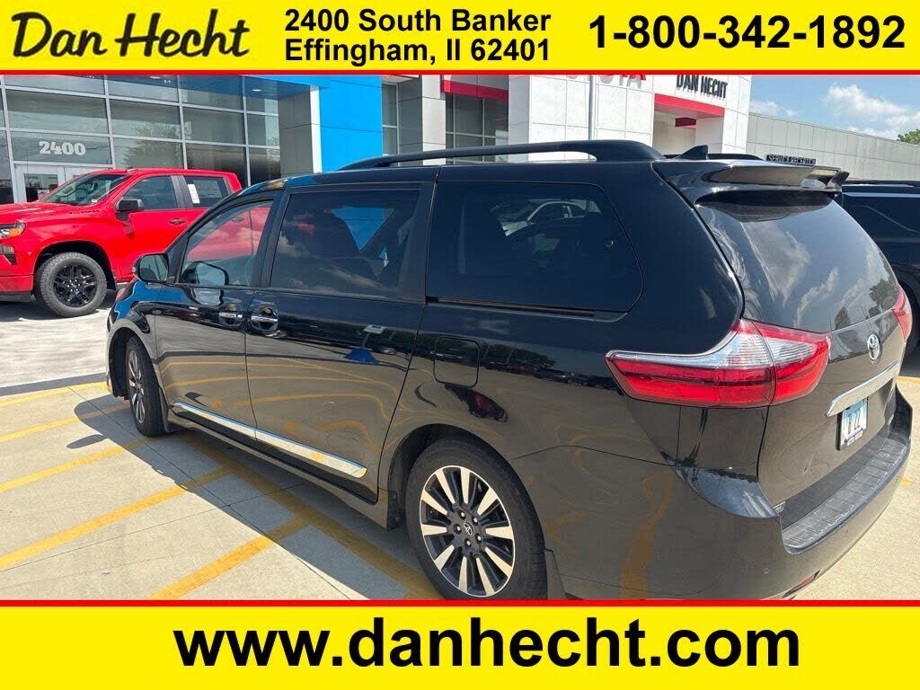 2020 TOYOTA Sienna