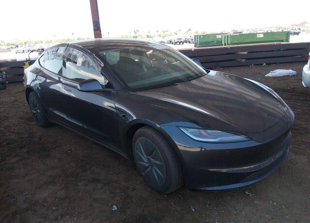 2026 TESLA Model 3