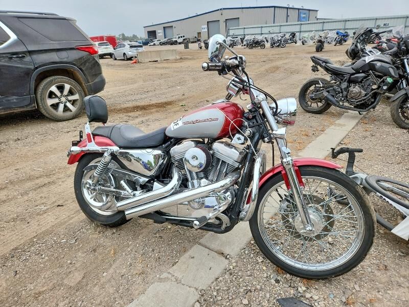 2004 HARLEY DAVIDSON Sportster 883 Custom