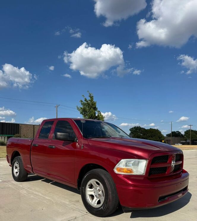 2012 DODGE Ram