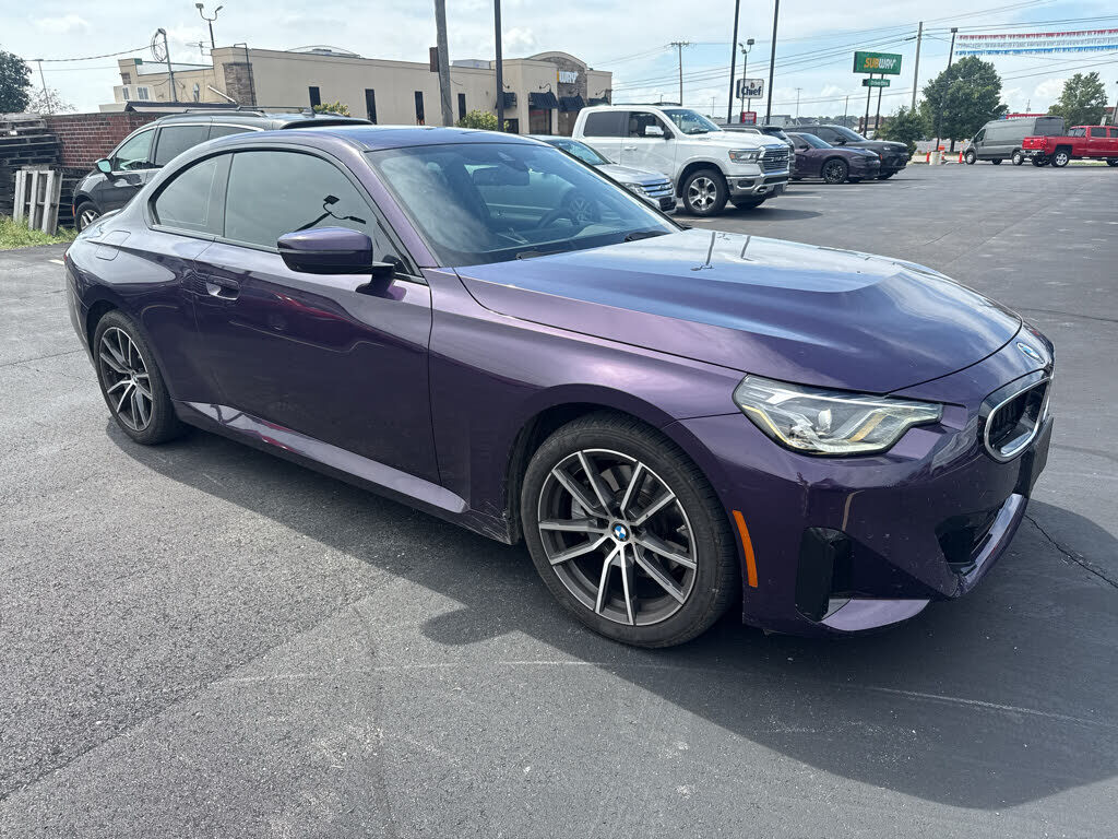 2025 BMW 230i