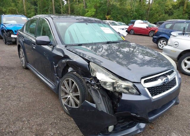 2014 SUBARU Legacy