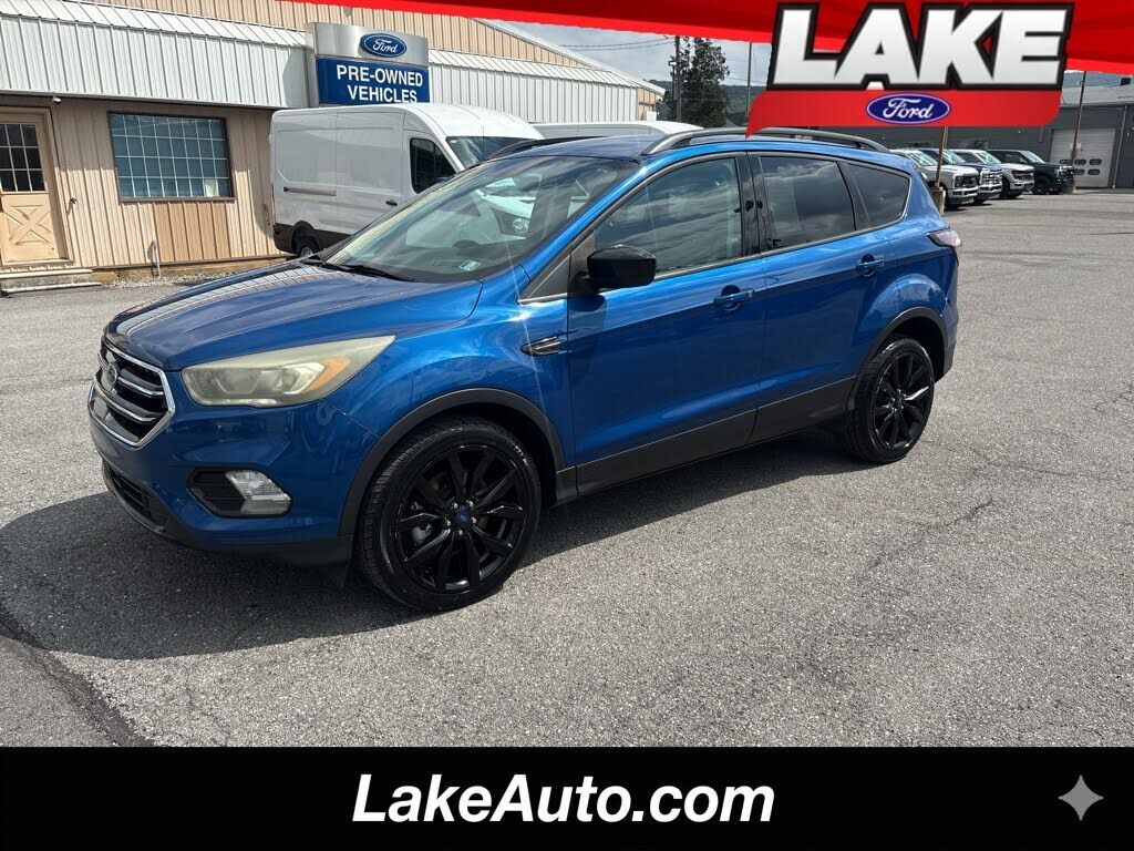 2017 FORD Escape
