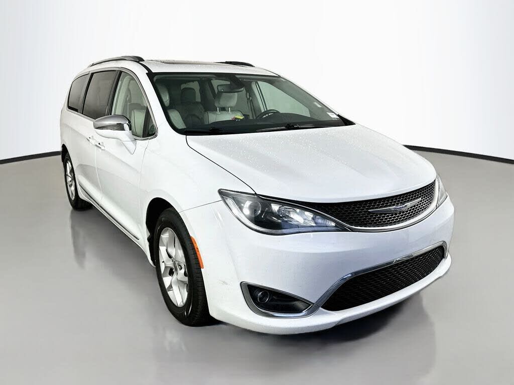 2020 CHRYSLER Pacifica