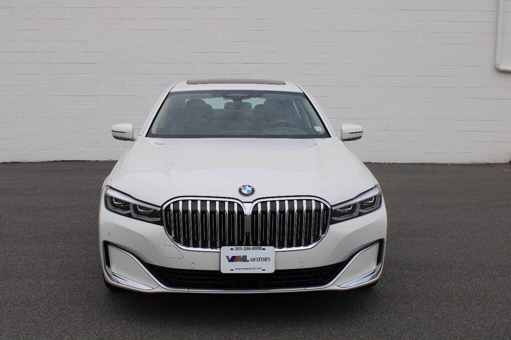 2020 BMW 740i