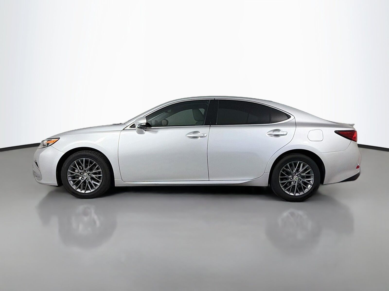 2018 Lexus ES