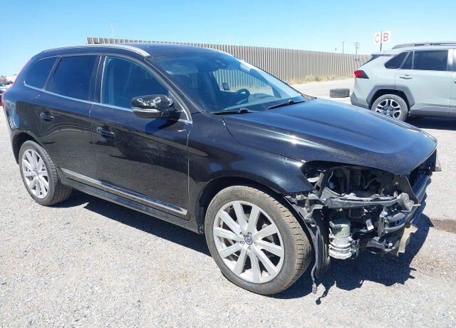2017 VOLVO XC60