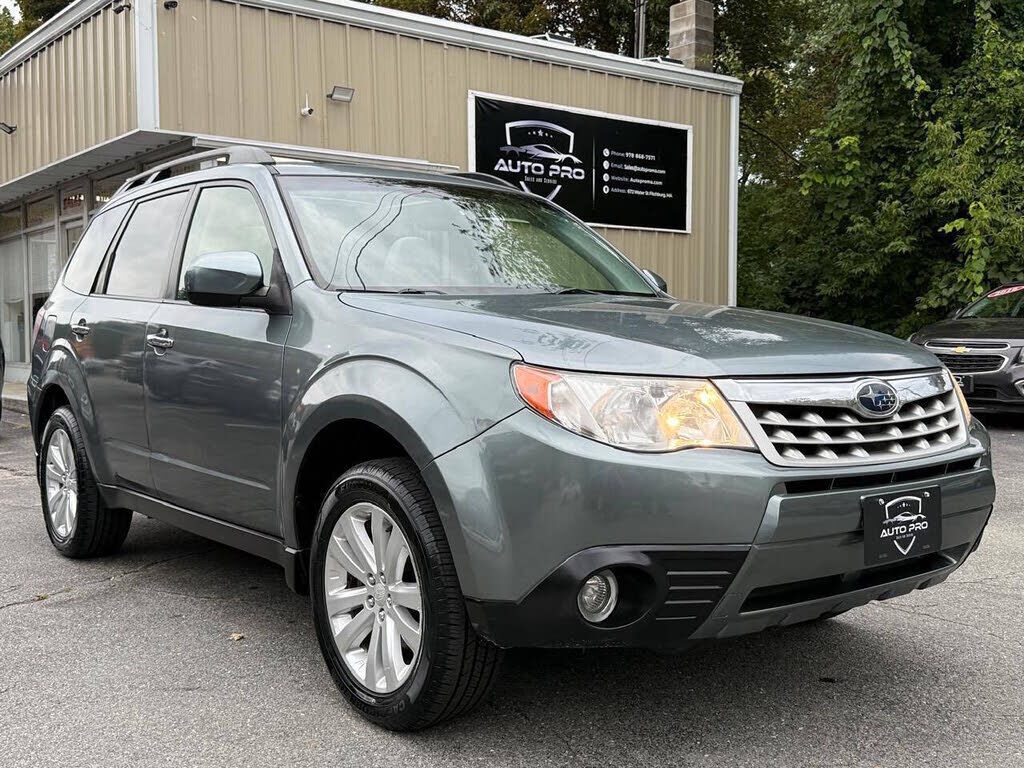 2013 SUBARU Forester