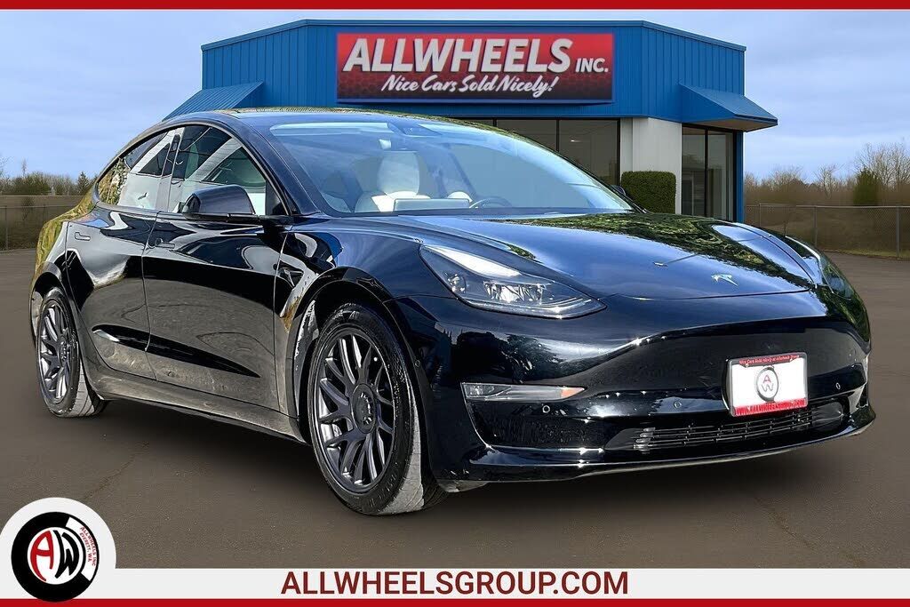 2021 TESLA Model 3