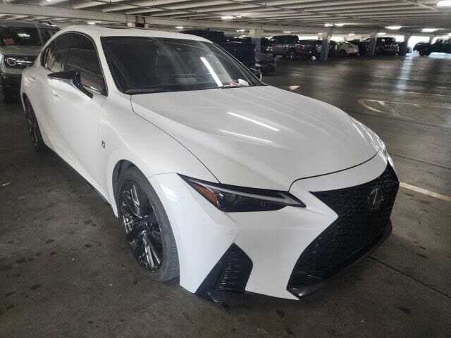 2022 LEXUS IS