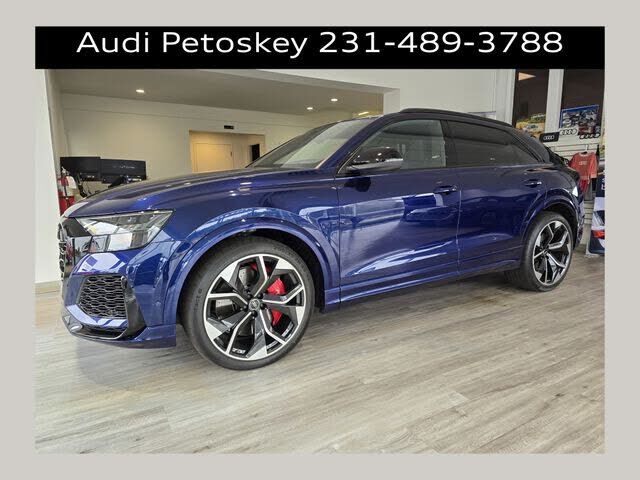 2023 AUDI RS Q8