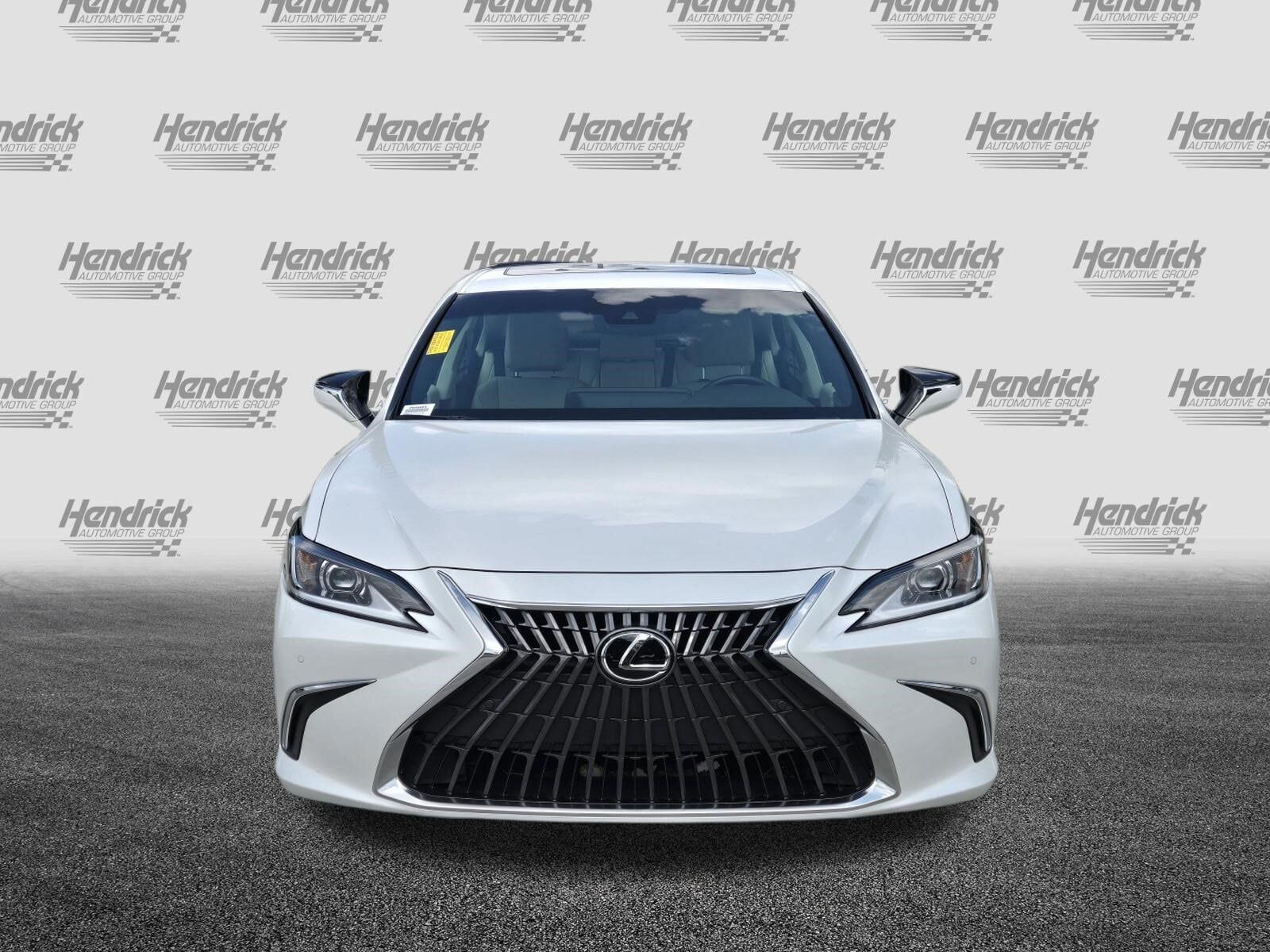 2025 Lexus ES