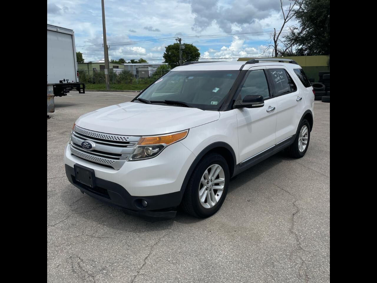 2014 FORD Explorer