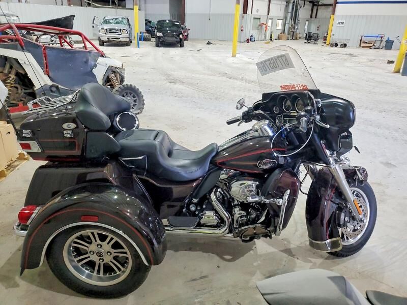 2011 HARLEY DAVIDSON Tri Glide Ultra Classic