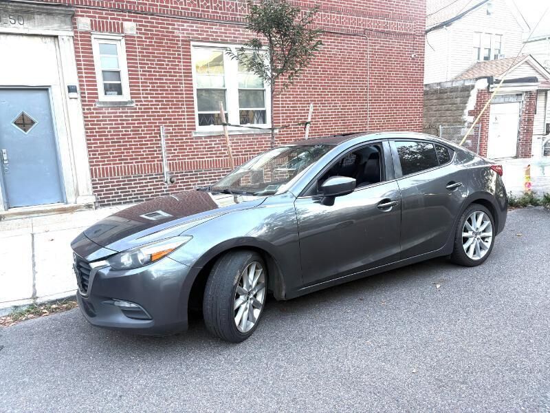 2017 MAZDA Mazda3