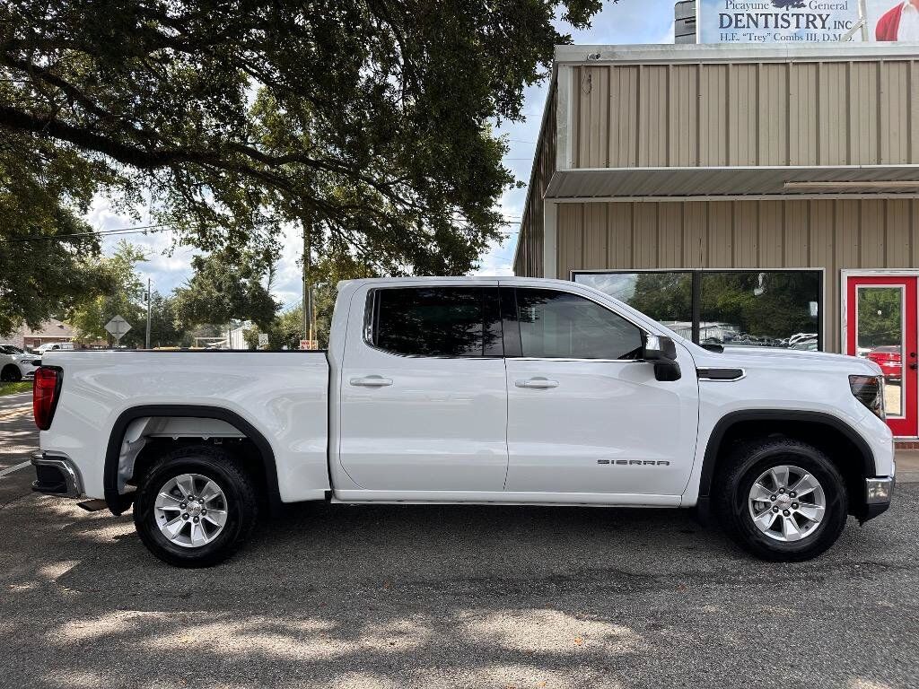 2023 GMC Sierra