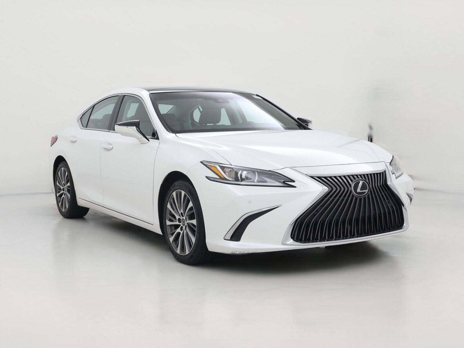 2019 LEXUS ES