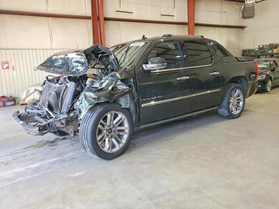 2013 CADILLAC Escalade