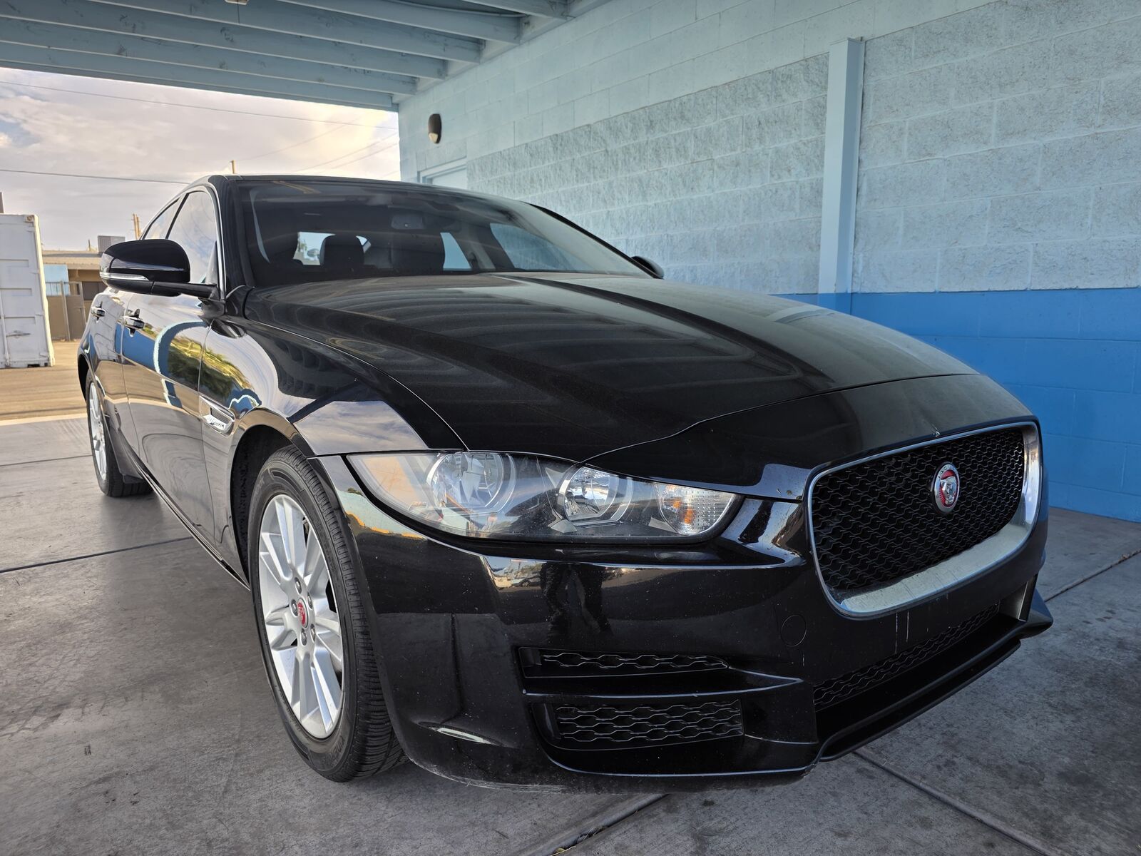 2018 JAGUAR XE