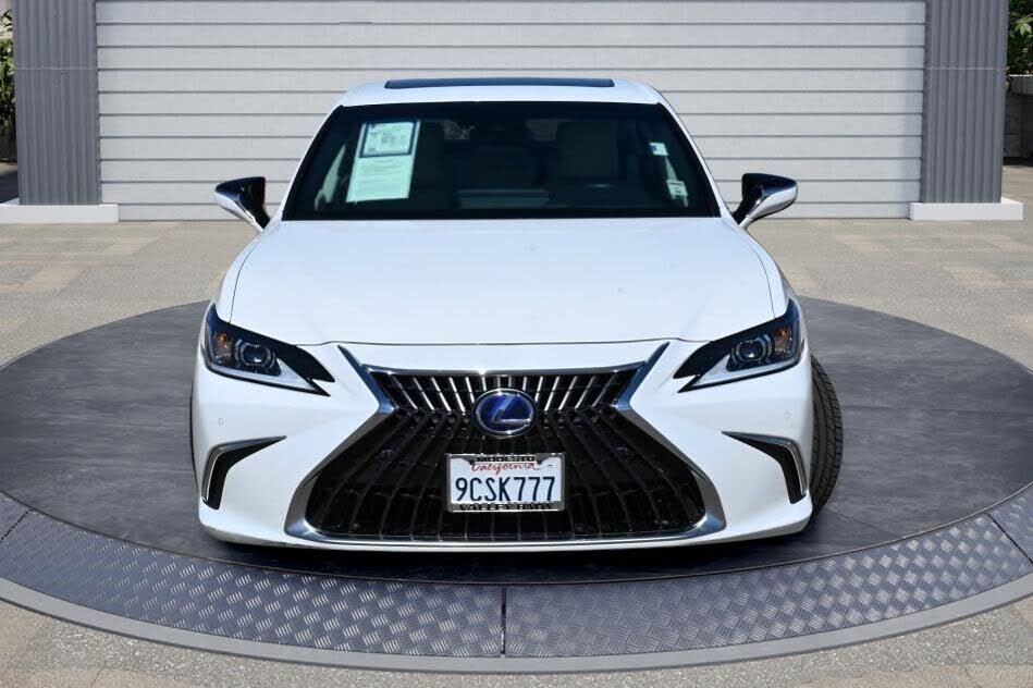 2022 Lexus ES