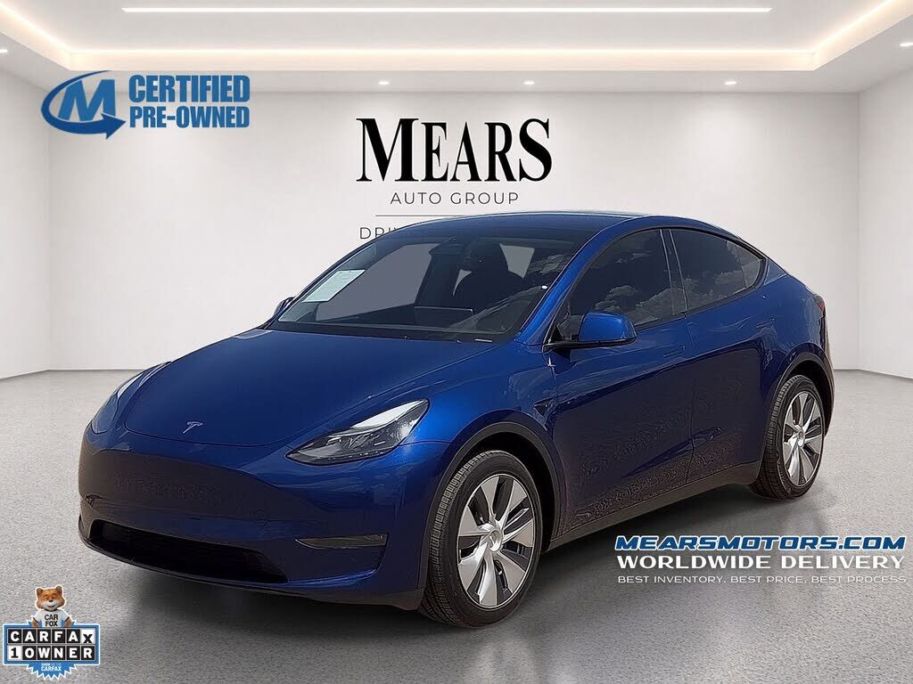2024 TESLA Model Y