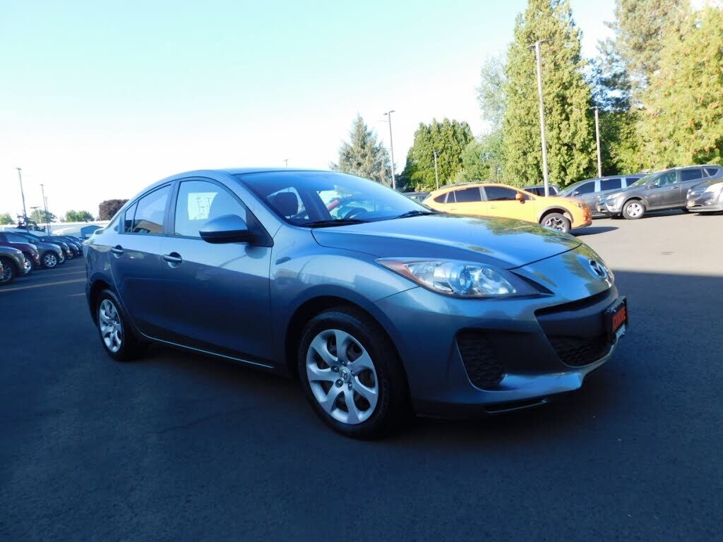 2013 MAZDA Mazda3