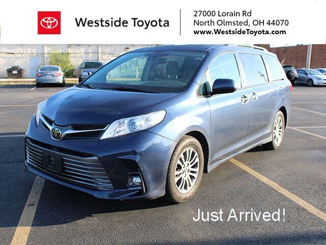 2019 TOYOTA Sienna