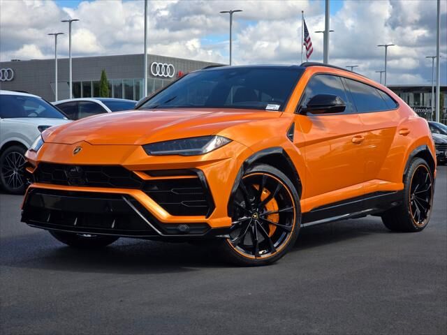 2021 LAMBORGHINI URUS