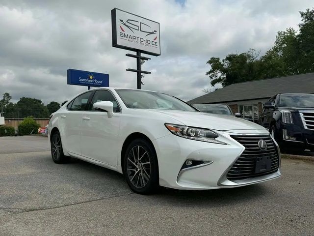 2017 LEXUS ES