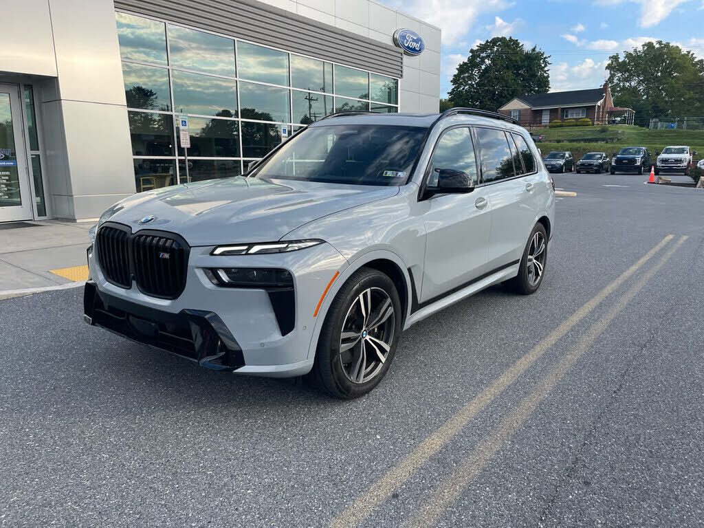 2025 BMW X7