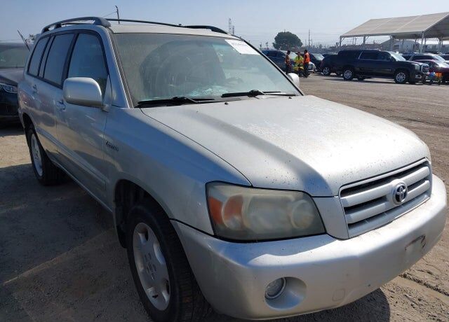 2005 TOYOTA Highlander