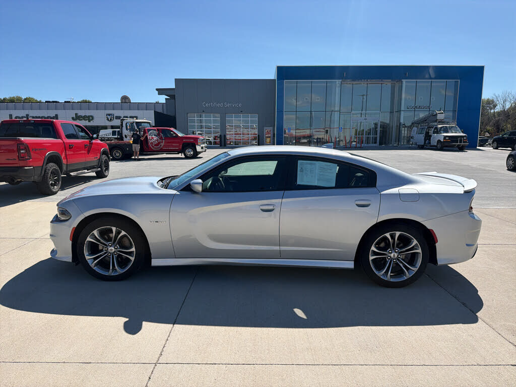 2020 DODGE Charger