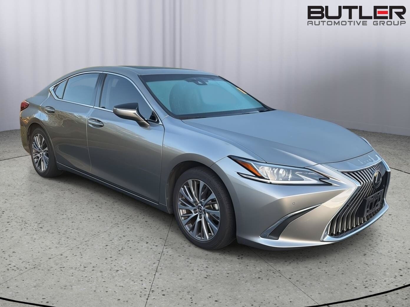 2019 LEXUS ES