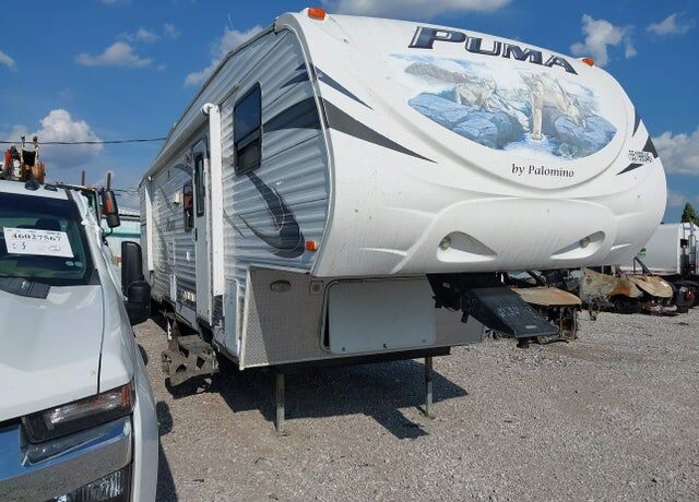 2012 FOREST RIVER Puma Towables