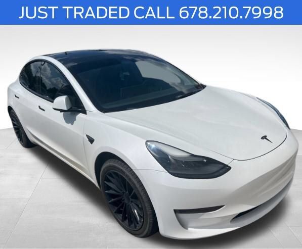 2022 TESLA Model 3