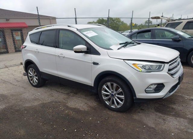 2017 FORD Escape