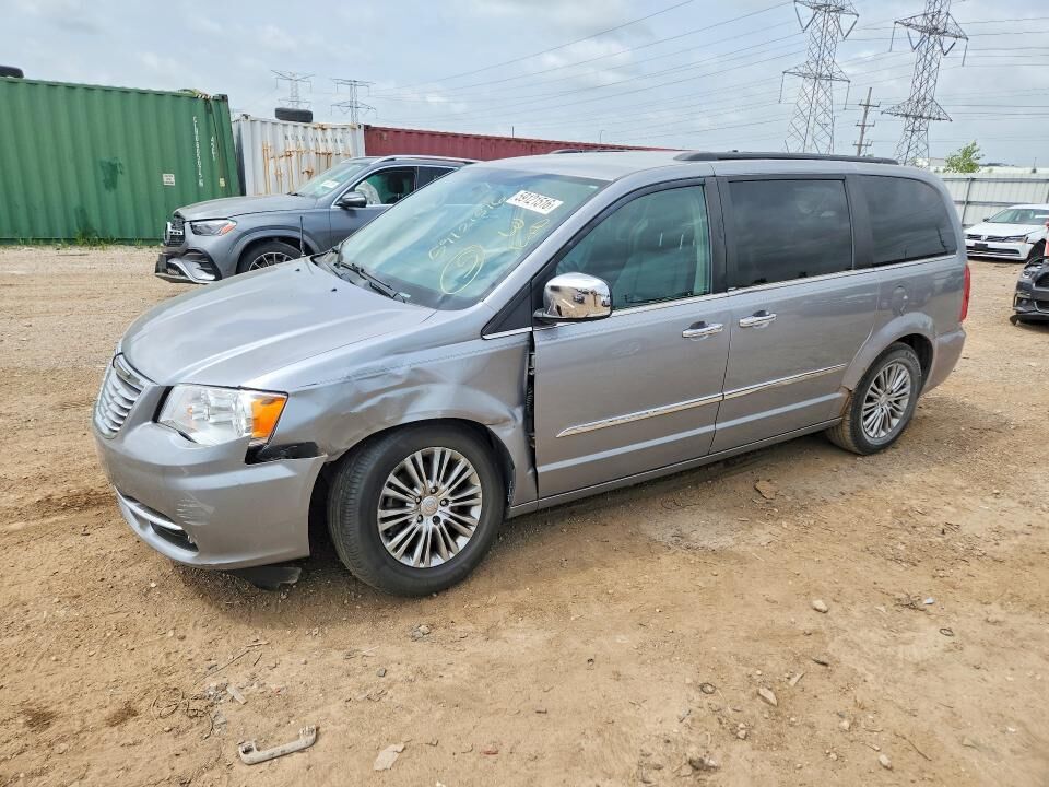 2014 CHRYSLER Town and Country
