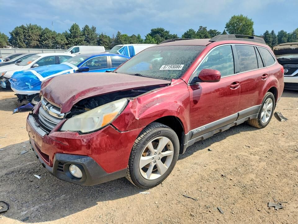 2013 SUBARU Outback