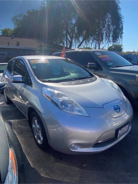 2013 NISSAN Leaf