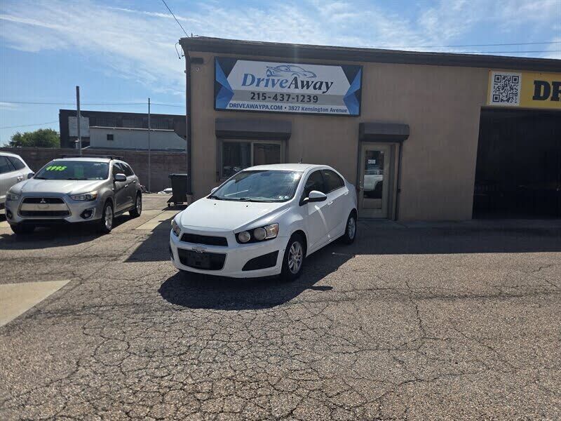 2012 CHEVROLET Sonic