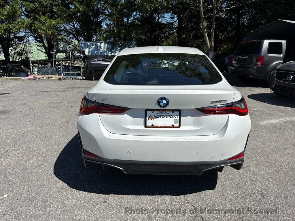 2024 BMW i4