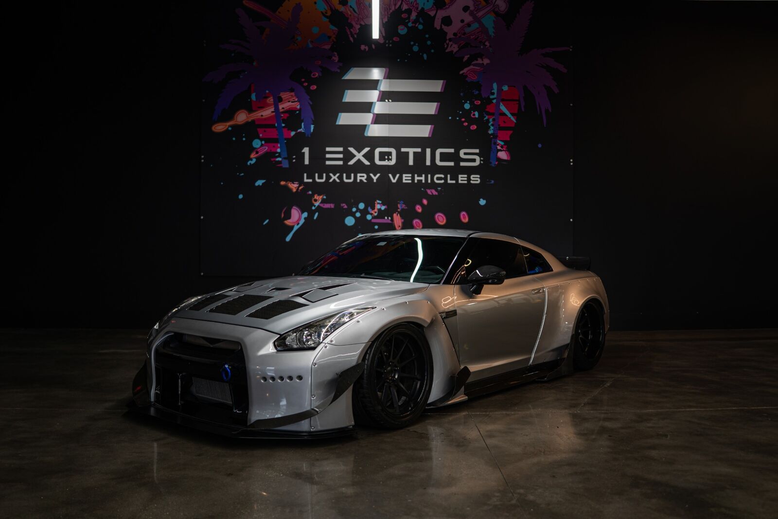 2013 NISSAN GT-R