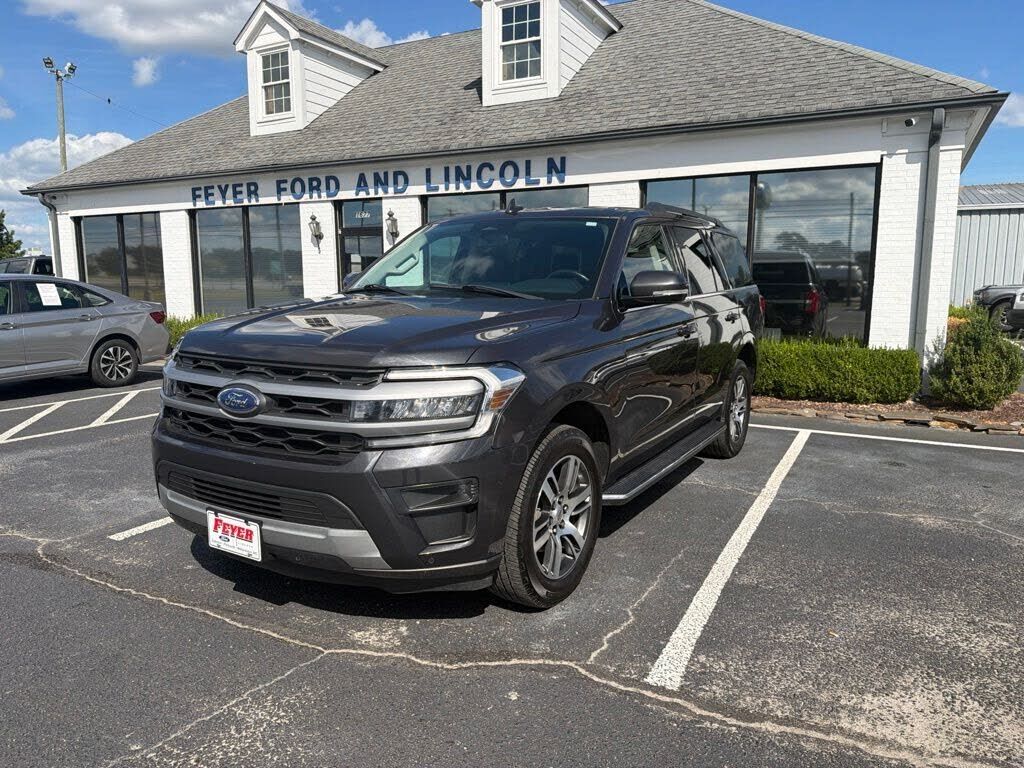 2022 FORD Expedition