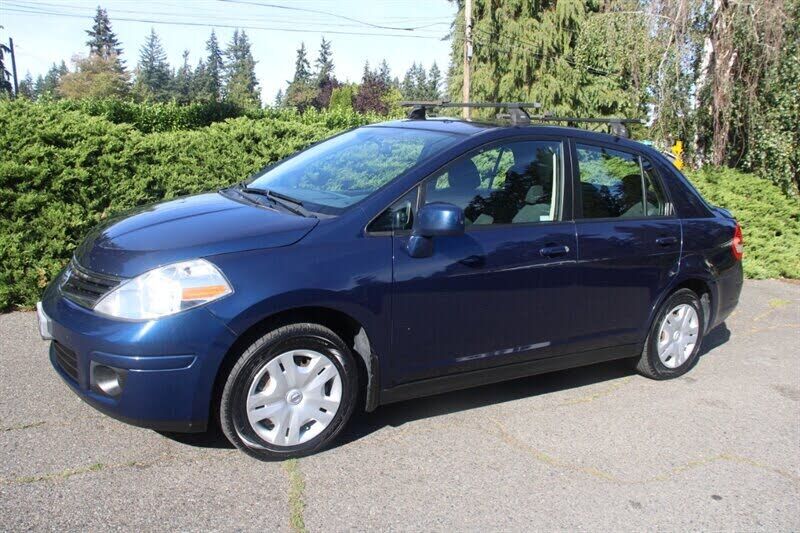 2011 NISSAN Versa