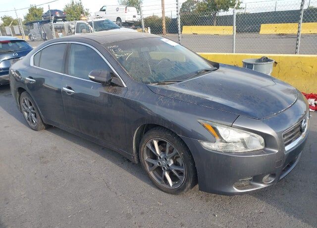 2012 NISSAN Maxima