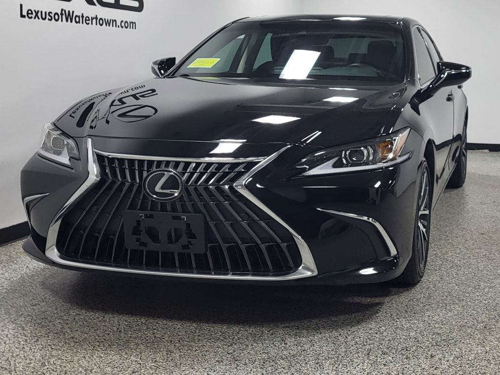 2024 Lexus ES