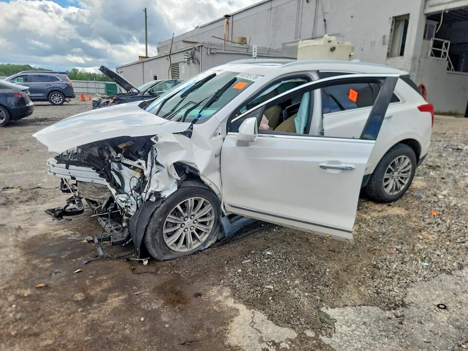 2018 CADILLAC XT5