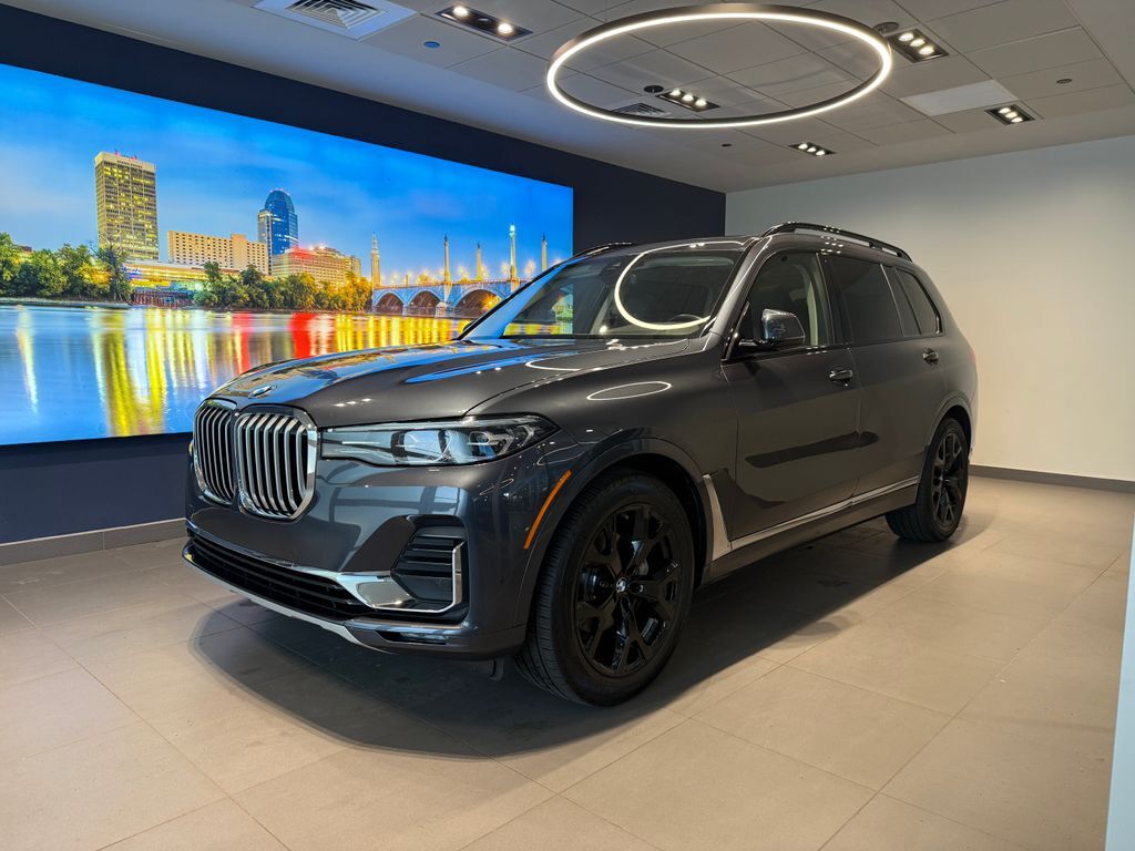 2022 BMW X7